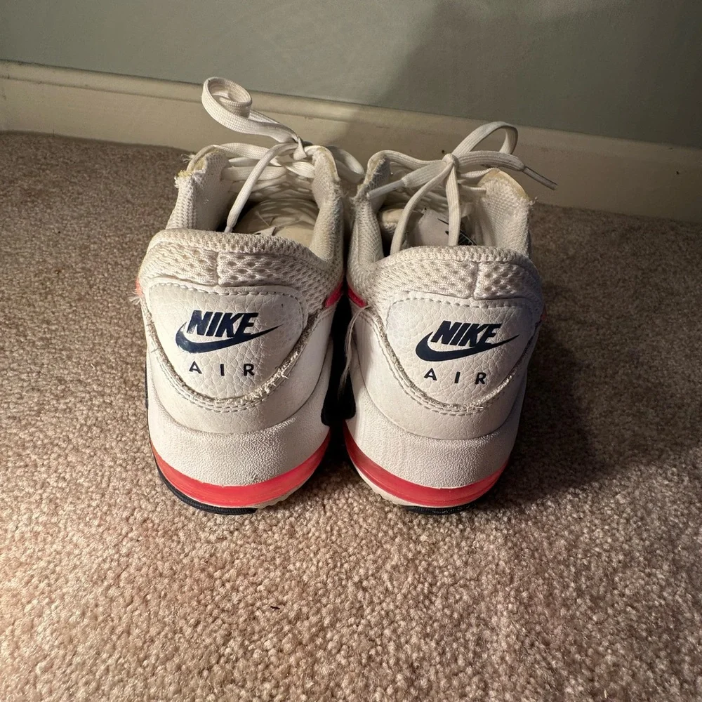 Nike Wmns Air Max Excee 'Pink Navy' - Picture 3 of 8